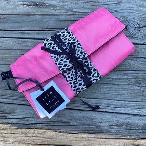 1154 Lill Studio Jewelry Roll